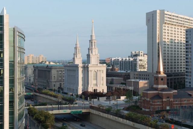 Do Mormons still practice polygamy in their temples?
