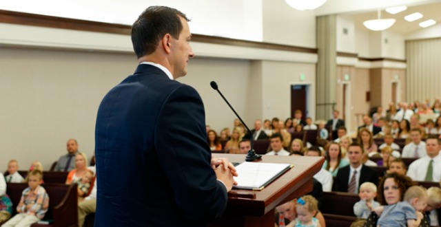 What is the difference between a testimony and a talk?